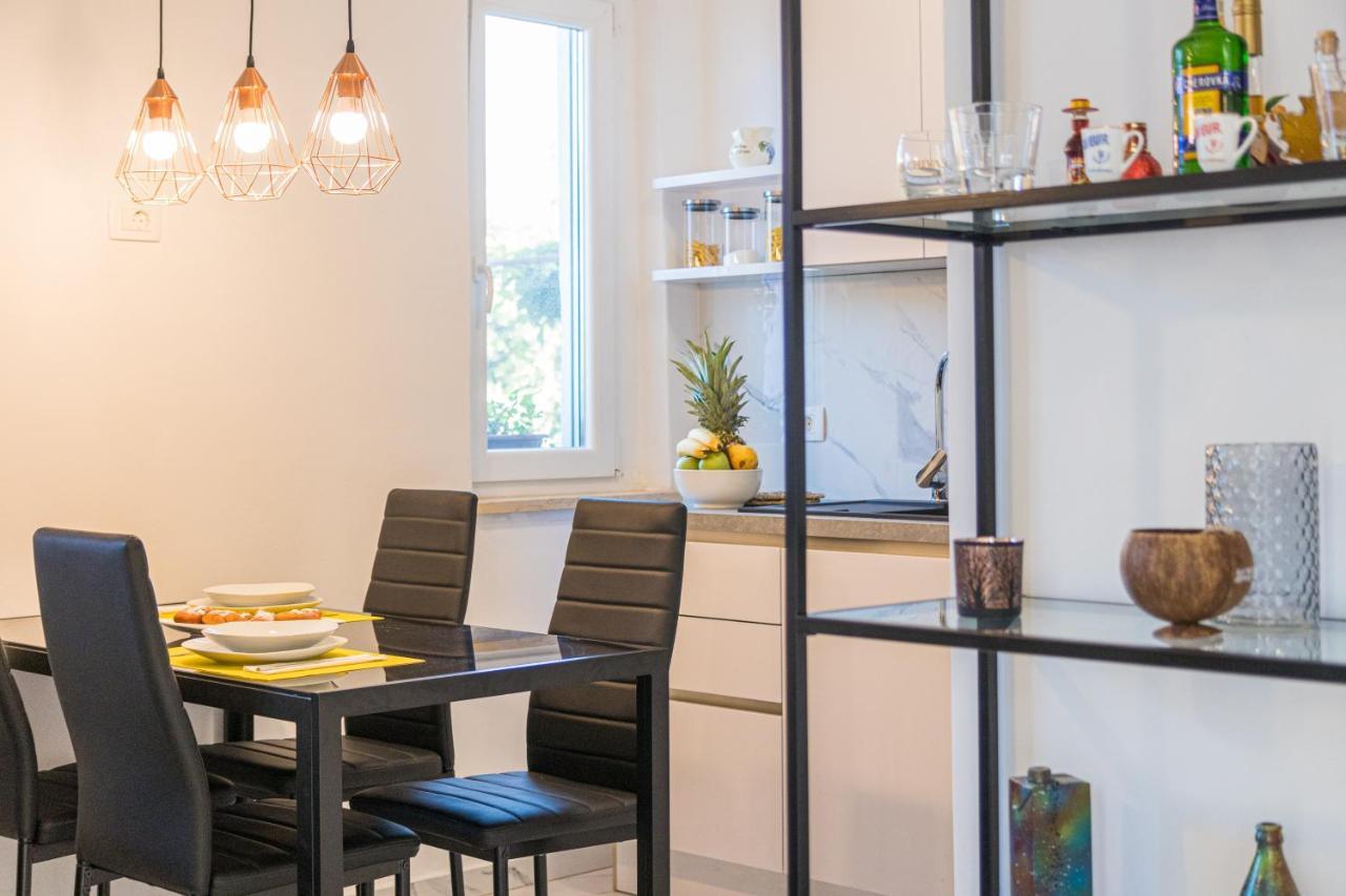 Three Waves Apartment New พูลา ภายนอก รูปภาพ